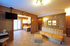 soggiorno completo 3 cn guardaroba e letto sing. d