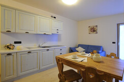 Appartamento 4/6 posti letto azzurro Appartamento 4/6 posti letto azzurro