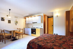 Monolocale Sole a Comano Terme (1) Monolocale Sole a Comano Terme (1)