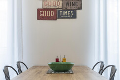 Tavolo in legno e ferro battuto