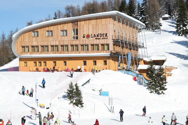 Esterno RifugioSolander - Commezzadura Val di Sole