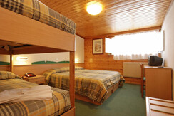 Camera quadrupla Camera quadrupla