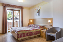 interni (16) interni (16)