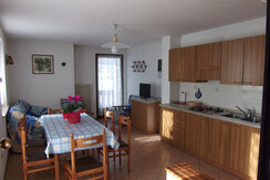 Zona cucina/soggiorno Zona cucina/soggiorno