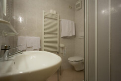 h_trentino_quadrupla_bagno