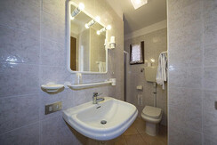 doppia classic balcone-bagno