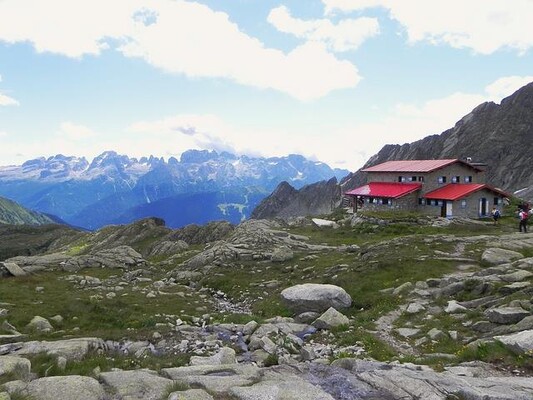 Rif Segantini vista Brenta