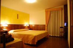 Stanza gialla Stanza gialla