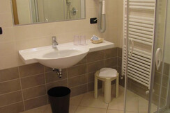 Alloro Room 11 Alloro Room 11