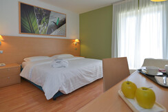 Vital Room, Vital Room,