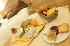 fototonina (90) fototonina (90)