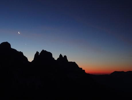 #Trentinoskisunrise a Passo Rolle