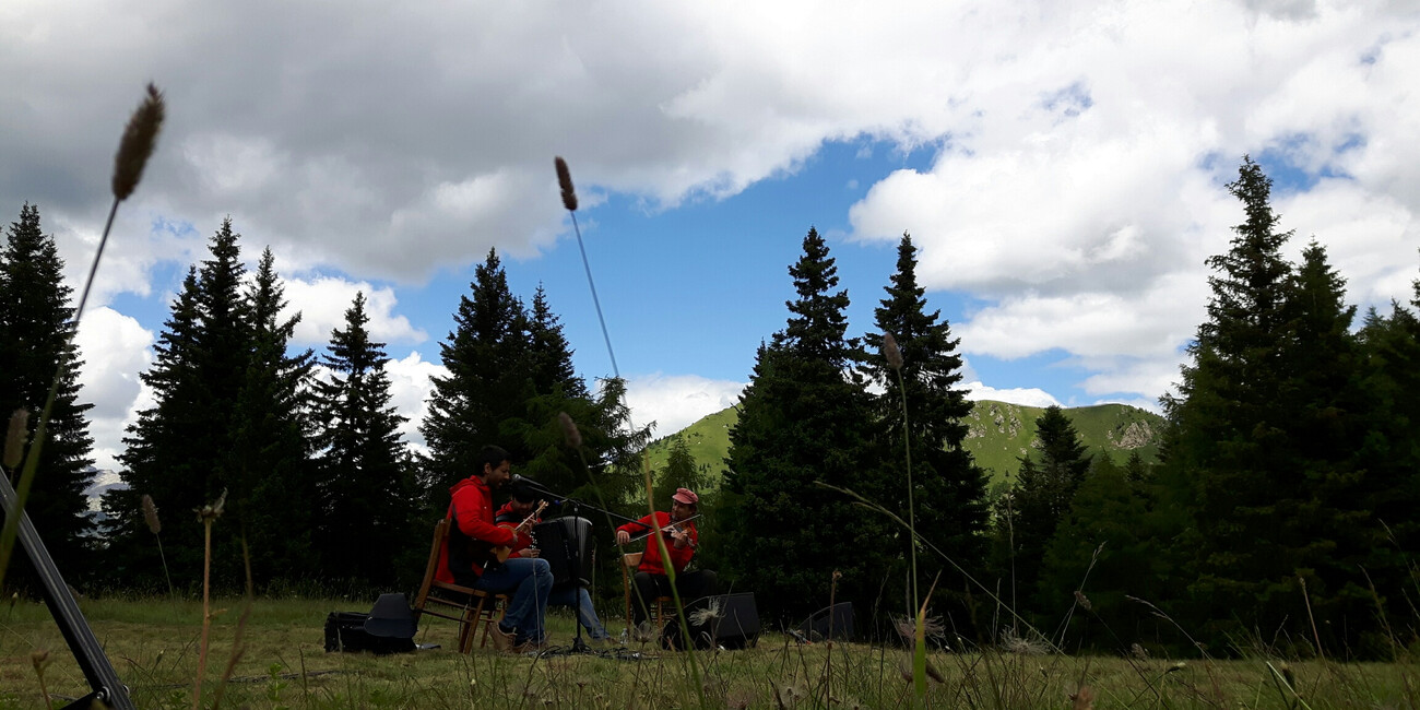 Fusioni di  suoni e ritmi ai piedi delle Dolomiti di Brenta #1