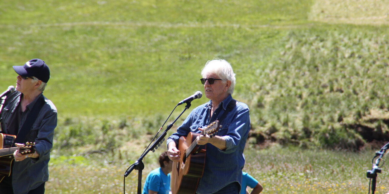 In 3000 per applaudire un travolgente Graham  Nash #2