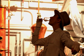 Рождество в Валле-деи-Лаги: мистика вина, граппы и воды