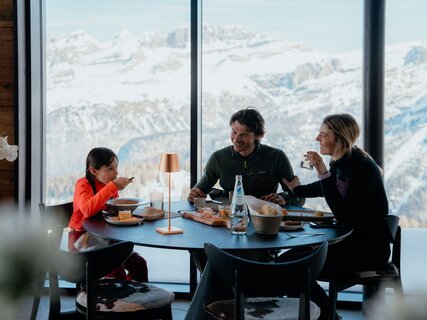 Madonna di Campiglio (Skiarea Campiglio Dolomiti di Brenta - Val di Sole Val Rendena) | © Funivie Campiglio