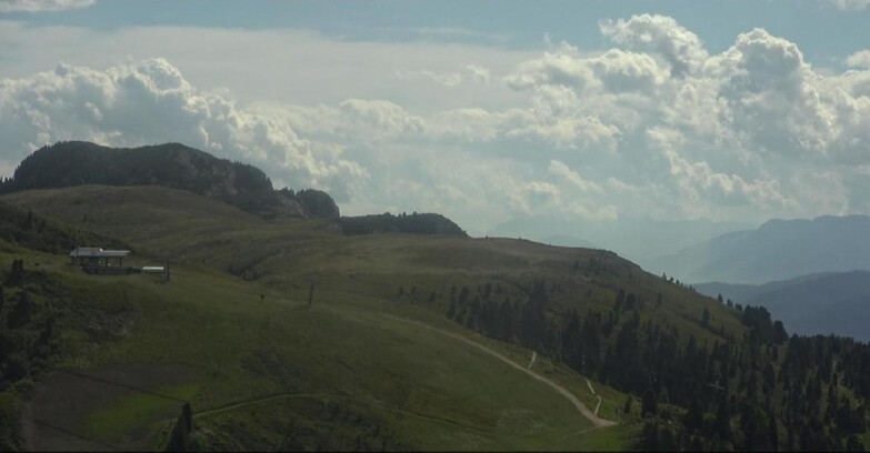 Webcam Pampeago  - Predazzo -  Obereggen - Chair lift Monte Agnello