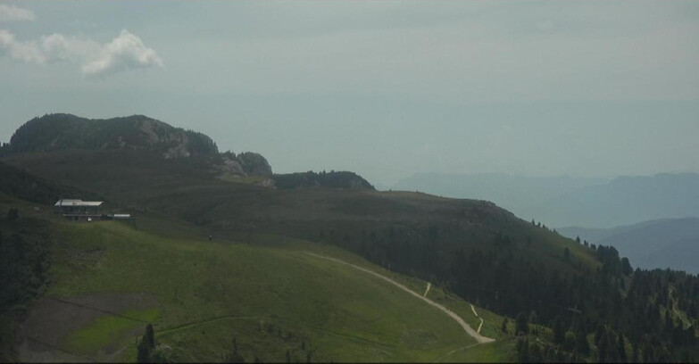 Webcam Пампеаго - Предаццо - Оберегген	 - Chair lift Monte Agnello