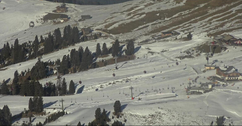 Webcam Pampeago  - Predazzo -  Obereggen - Mountain huts Zischg and Ganischger