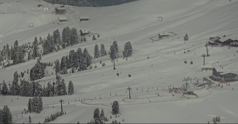 Webcam Pampeago  - Predazzo -  Obereggen - Zischg und Ganischger Berghütten