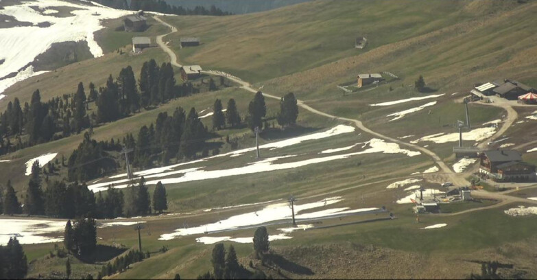 Webcam Pampeago  - Predazzo -  Obereggen - Mountain huts Zisch and Genischer