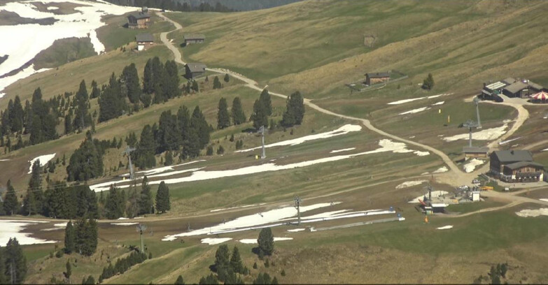 Webcam Pampeago  - Predazzo -  Obereggen - Mountain huts Zischg and Ganischger