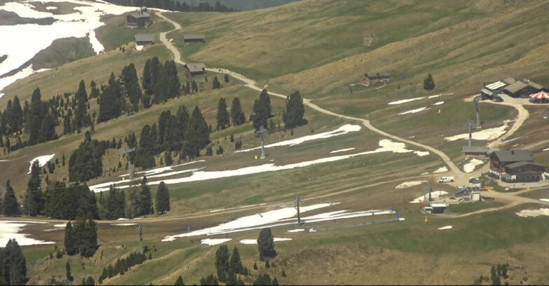 Webcam Pampeago  - Predazzo -  Obereggen - Mountain huts Zischg and Ganischger