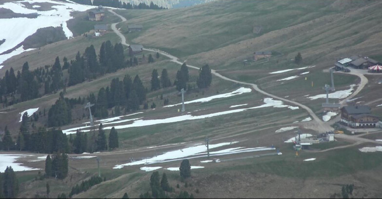 Webcam Pampeago  - Predazzo -  Obereggen - Mountain huts Zischg and Ganischger