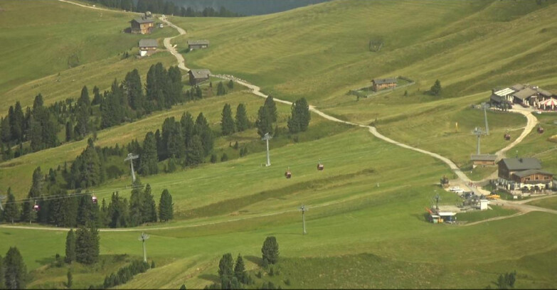 Webcam Пампеаго - Предаццо - Оберегген	 - Mountain huts Zisch and Genischer