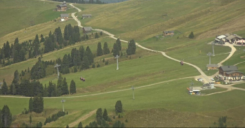Webcam Пампеаго - Предаццо - Оберегген	 - Mountain huts Zisch and Genischer