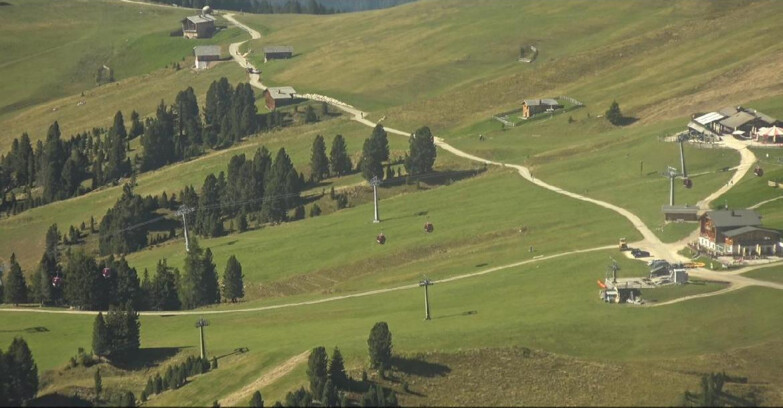 Webcam Пампеаго - Предаццо - Оберегген	 - Mountain huts Zisch and Genischer