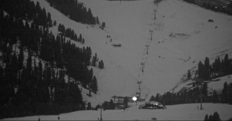 Webcam Пампеаго - Предаццо - Оберегген	 - Chair lift Obereggen