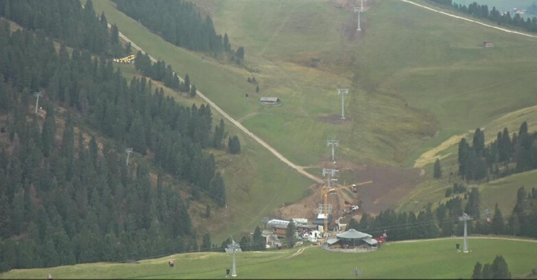 Webcam Пампеаго - Предаццо - Оберегген	 - Chair lift Obereggen