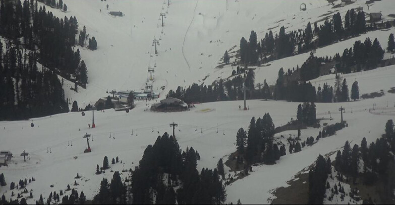 Webcam Pampeago  - Predazzo -  Obereggen - Mountain hut Latemar