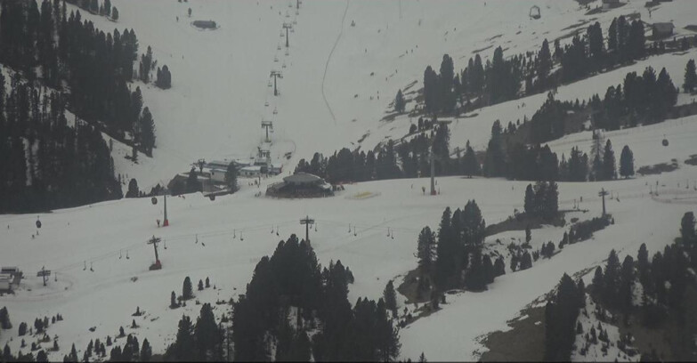 Webcam Pampeago  - Predazzo -  Obereggen - Mountain hut Latemar