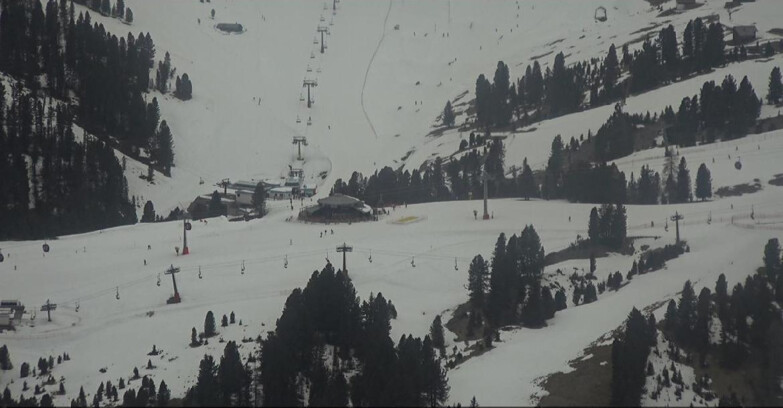 Webcam Pampeago  - Predazzo -  Obereggen - Mountain hut Latemar