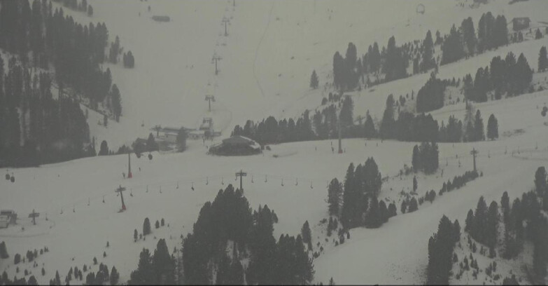 Webcam Pampeago  - Predazzo -  Obereggen - Mountain hut Latemar