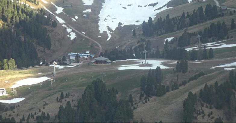 Webcam Pampeago  - Predazzo -  Obereggen - Mountain hut Latemar
