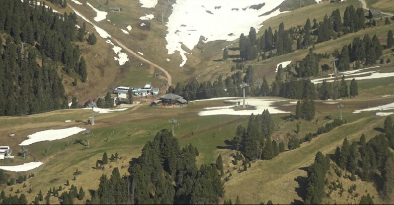 Webcam Pampeago  - Predazzo -  Obereggen - Mountain hut Latemar