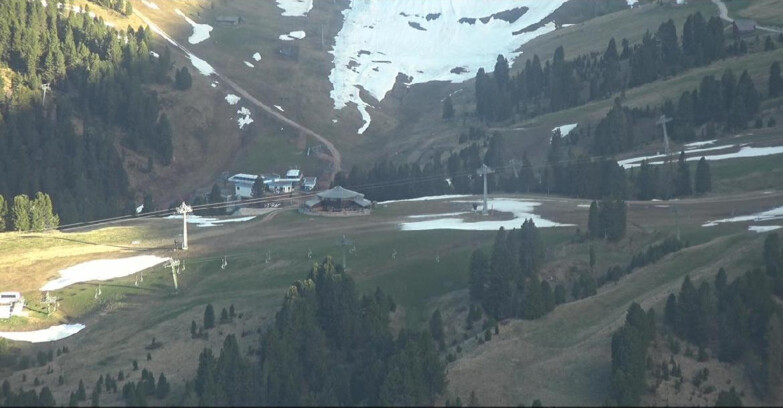 Webcam Pampeago  - Predazzo -  Obereggen - Mountain hut Latemar