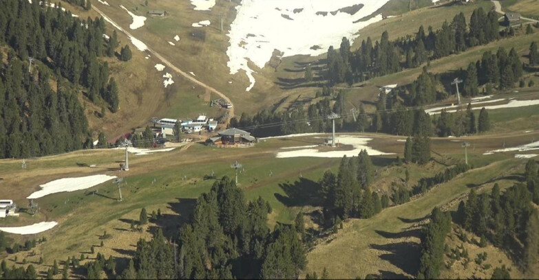 Webcam Pampeago  - Predazzo -  Obereggen - Mountain hut Latemar