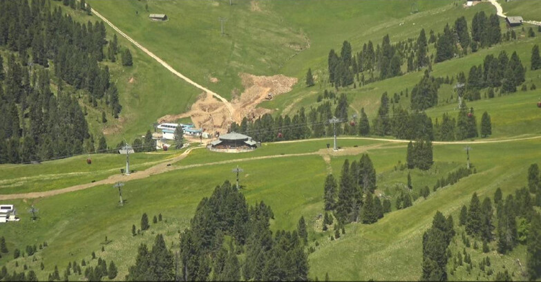 Webcam Pampeago  - Predazzo -  Obereggen - Mountain hut Latemar