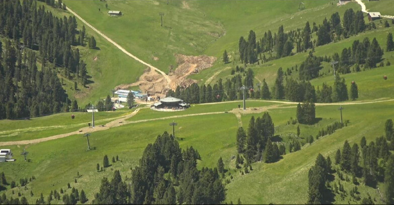 Webcam Pampeago  - Predazzo -  Obereggen - Mountain hut Latemar