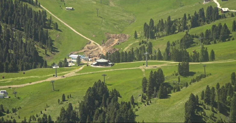 Webcam Pampeago  - Predazzo -  Obereggen - Mountain hut Latemar
