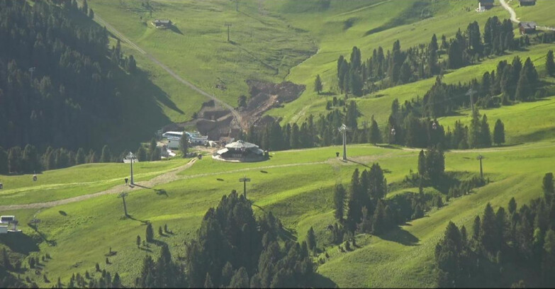 Webcam Pampeago  - Predazzo -  Obereggen - Mountain hut Latemar