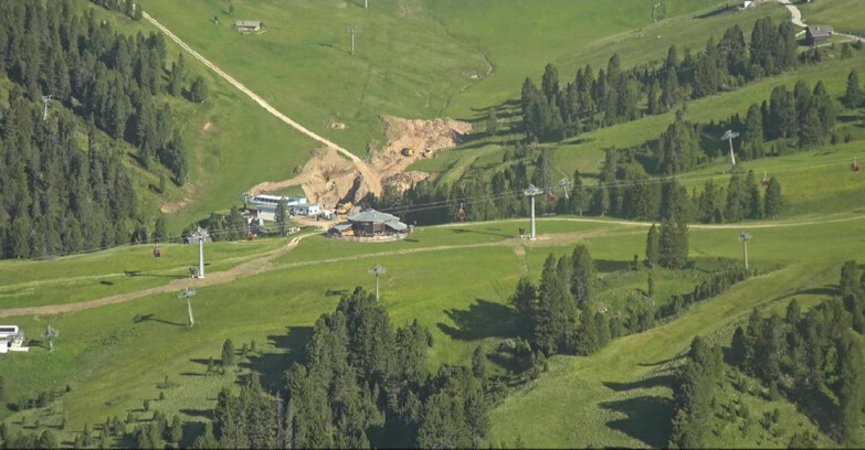 Webcam Pampeago  - Predazzo -  Obereggen - Mountain hut Latemar