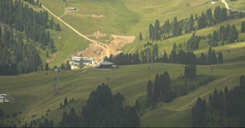 Webcam Pampeago  - Predazzo -  Obereggen - Mountain hut Latemar