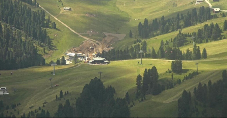 Webcam Pampeago  - Predazzo -  Obereggen - Mountain hut Latemar