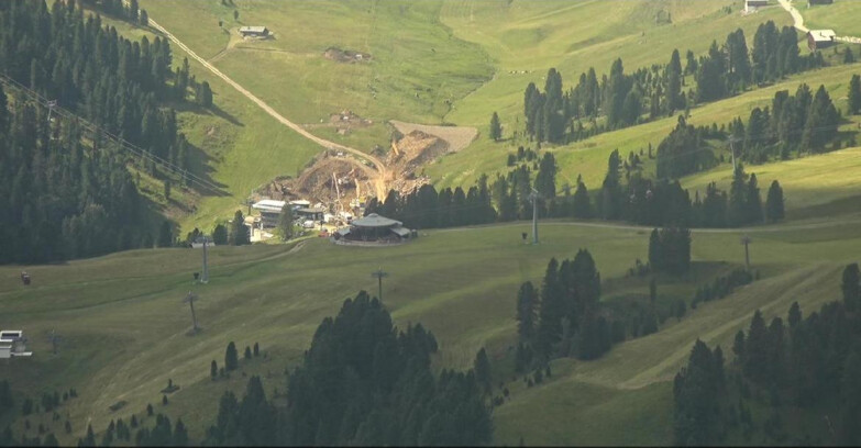 Webcam Pampeago  - Predazzo -  Obereggen - Mountain hut Latemar