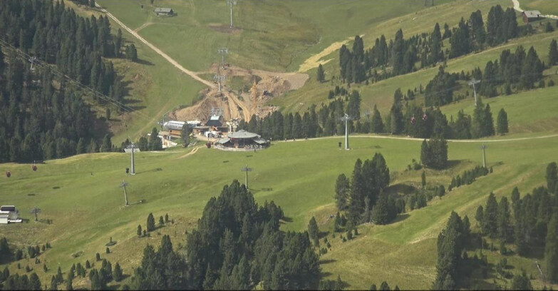 Webcam Pampeago  - Predazzo -  Obereggen - Mountain hut Latemar